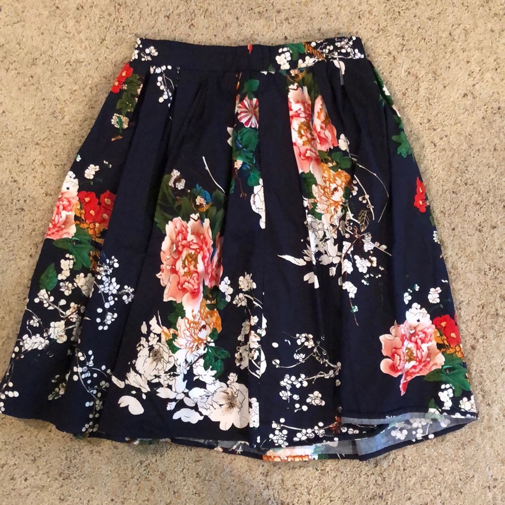 Women’s fall skirt